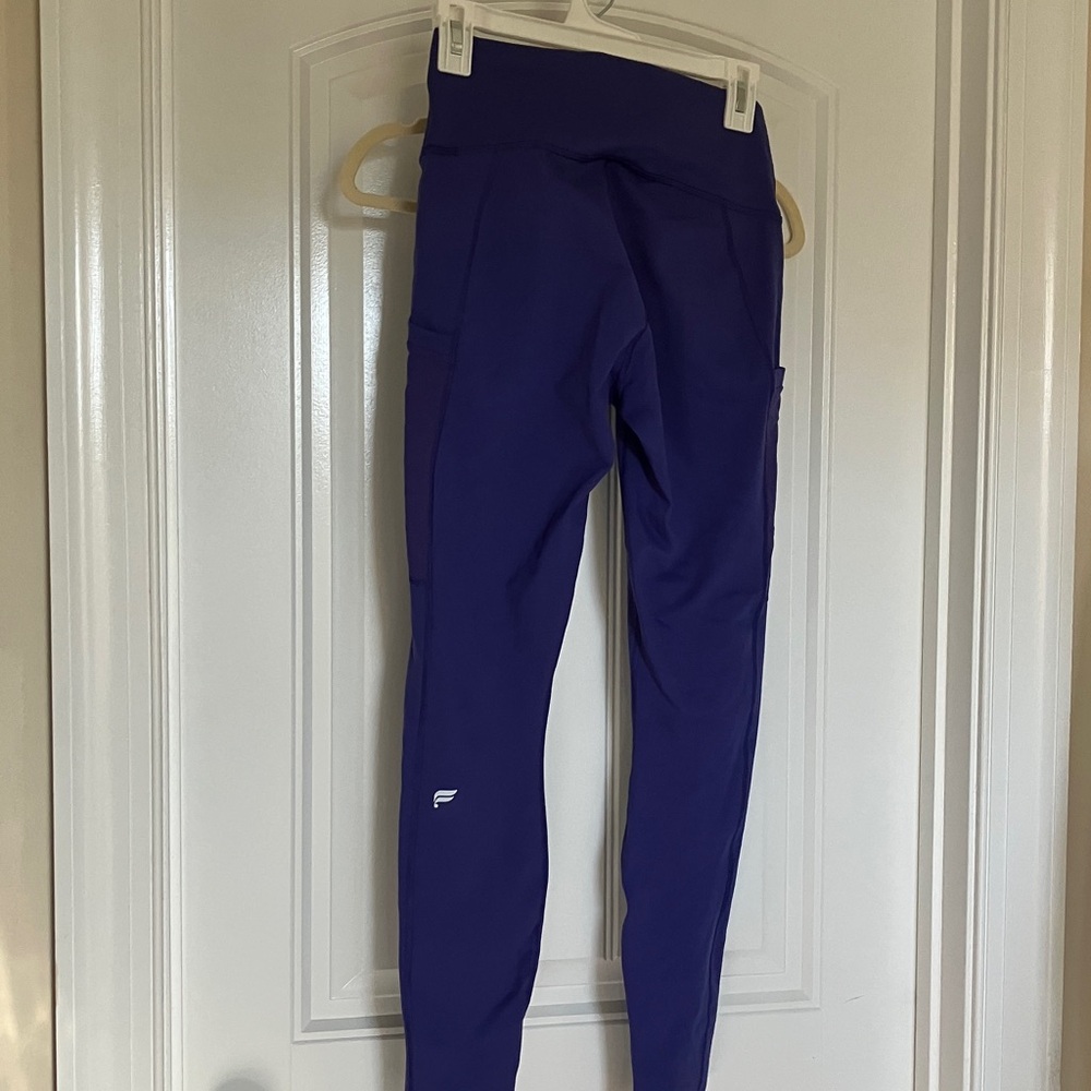 Fabletics Deep Indigo Blue-Purple On The Go High-Waisted Leggings NWT - Picture 4 of 4
